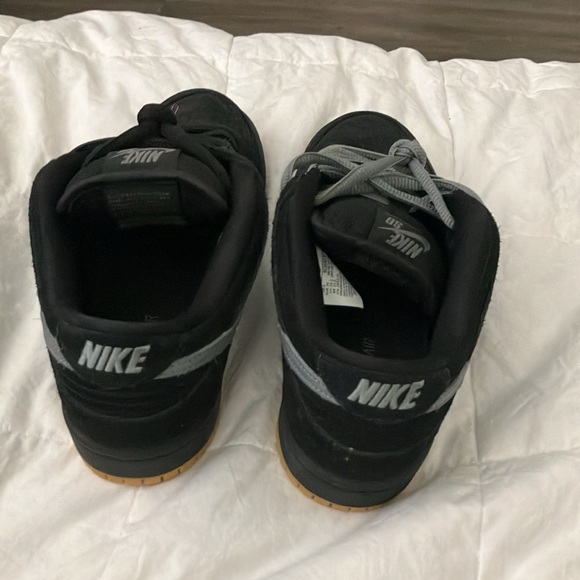 Nike SB Dunk Low - Picture 2 of 7